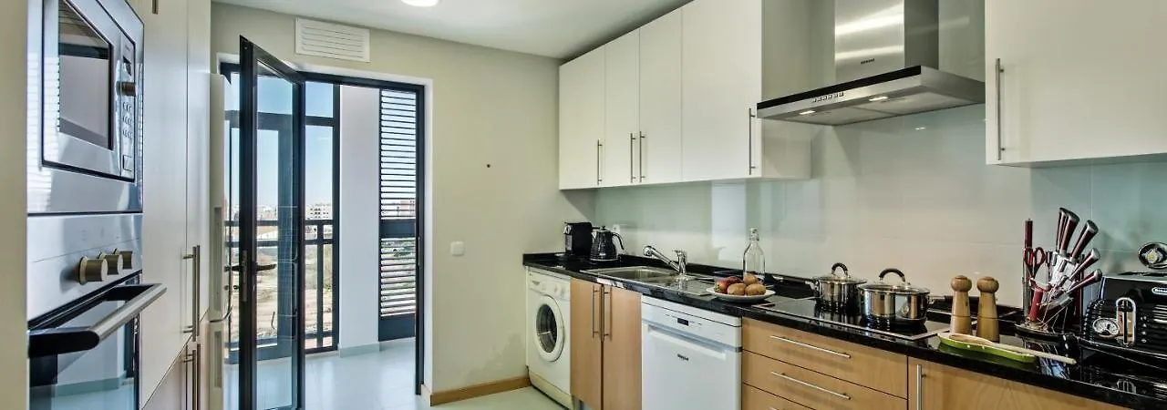 Sunset Home Olhao- Modern 3 Bed Luxury Apartment With Rooftop Pool